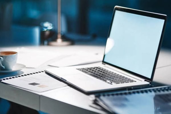 Website laten maken of zelf bouwen